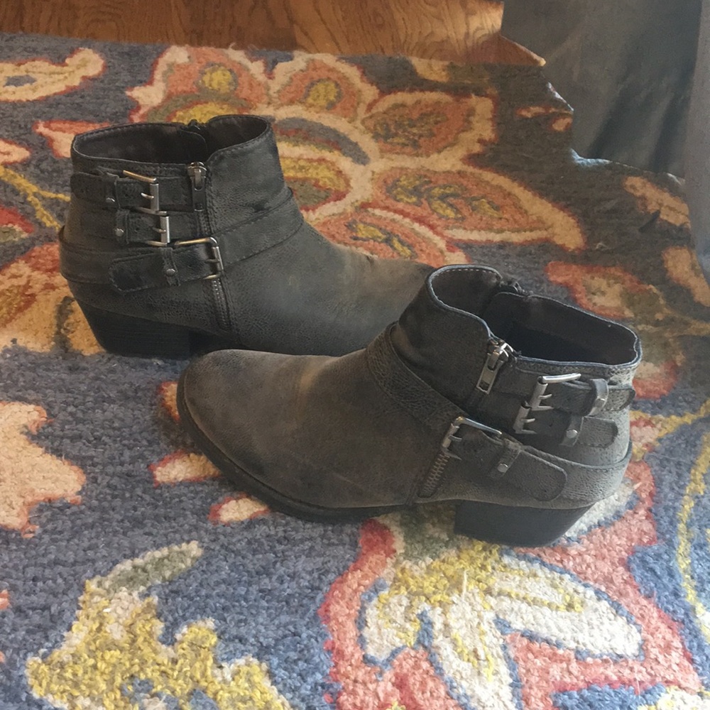 Dark grey Sonoma booties